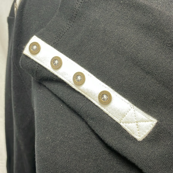 Tommy Hilfiger  Long-sleeve black tee, white boatneck collar, tunic, size L - Picture 5 of 8